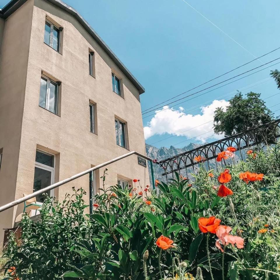 Mountain Heart Bed & Breakfast Kazbegi Exterior photo